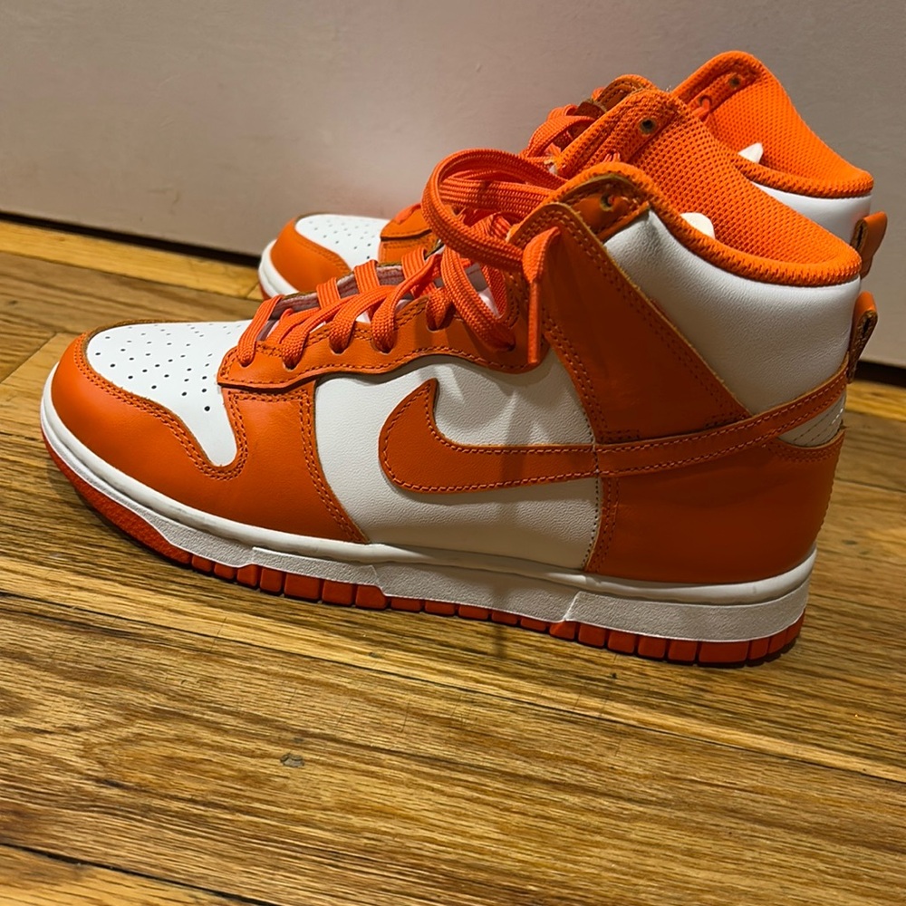 Nike Dunk Hightop sneakers Women's size 6.5
